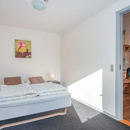 4 Person In Thyboron-by Traum * Thyborøn